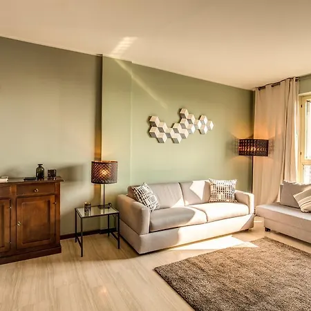 شقة داونتاون ميلانو ميلان